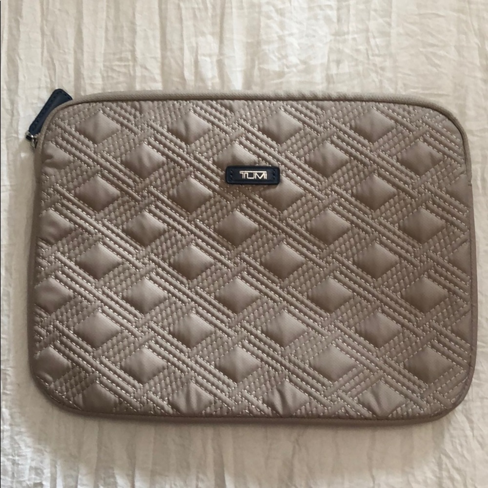 Tumi Table Case